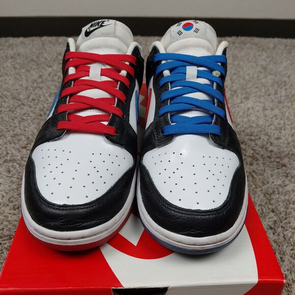 Nike Dunk Low SE Seoul Sneakers Mens 9 White Black Red Blue Korea DM7708-100